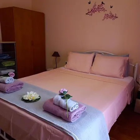 Peramos Apartament *