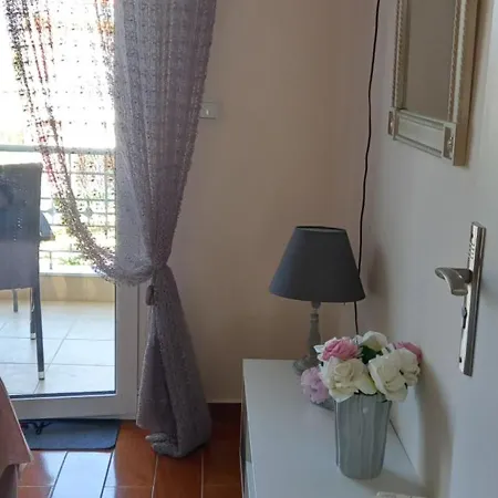 Peramos Apartament *