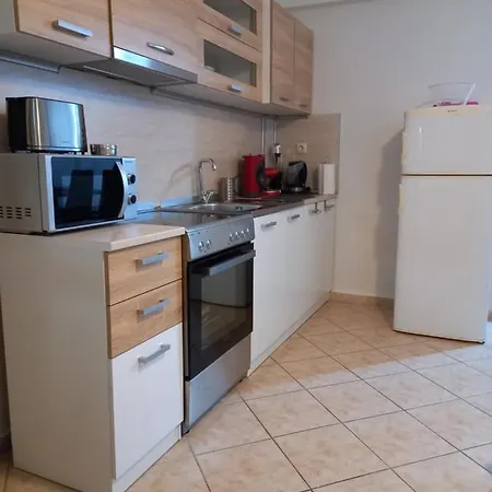 Peramos Apartment *