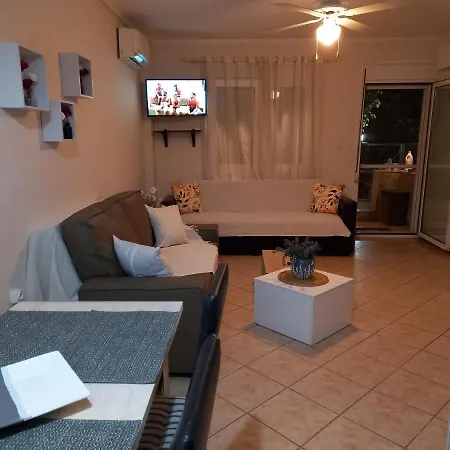 Peramos Apartment *