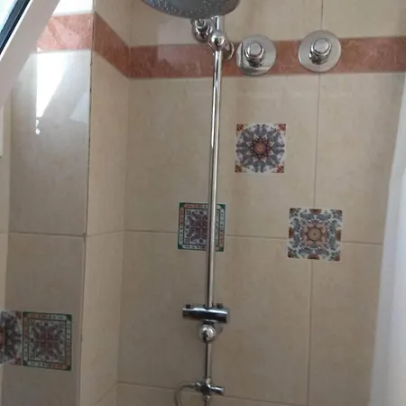 Peramos *