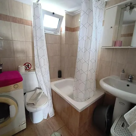 Διαμέρισμα Peramos *